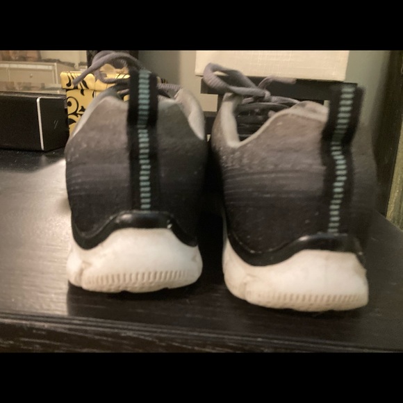 Skechers women running shoes size 6.5 - Picture 4 of 4